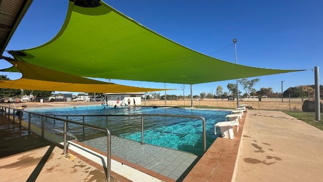 Croydon pool small